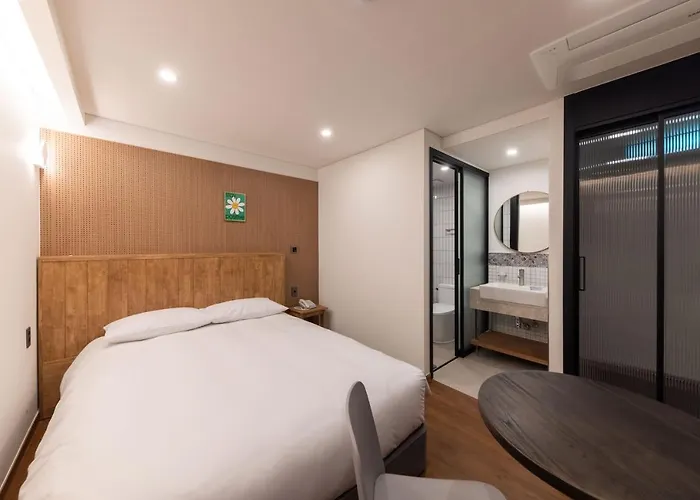 Hotel Ara