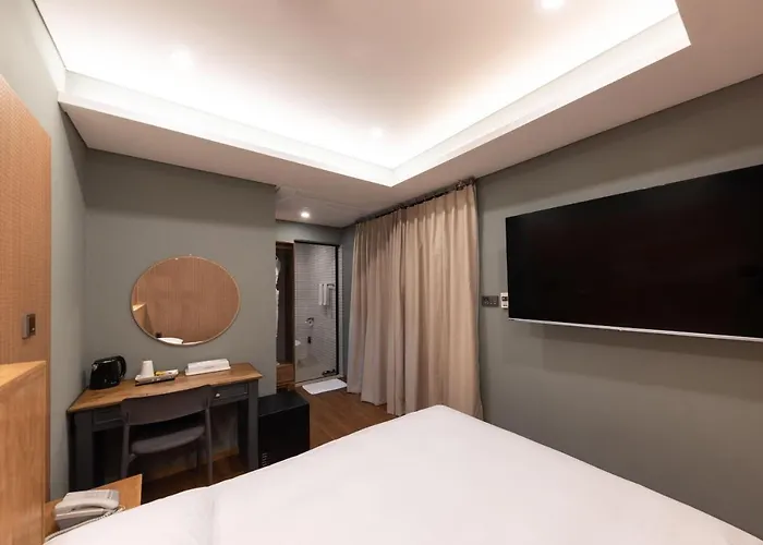 Ara Hotel