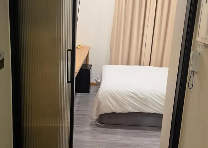 Ara Hotel 2*