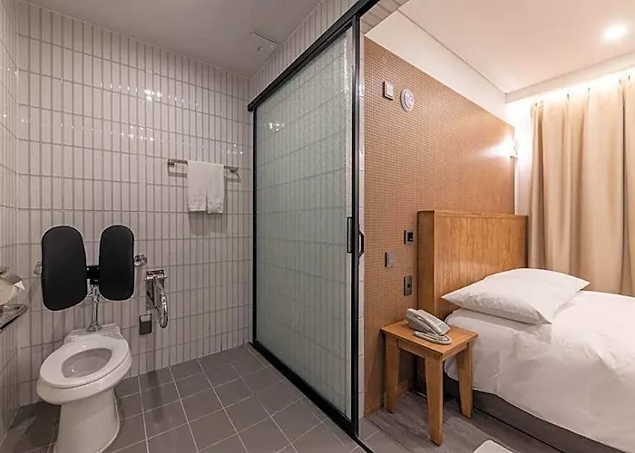 Ara Hotel 2*
